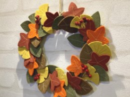 秋のフェルトリース