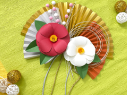 紅白椿のお正月飾り