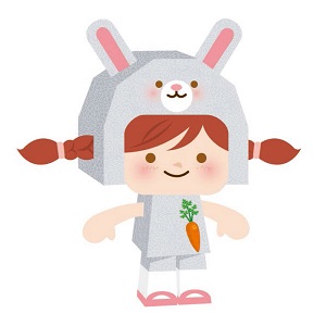 ペーパークラフトの人形（うさぎの耳を付けた女の子）