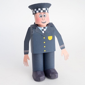 ペーパークラフトの人形（警察官）